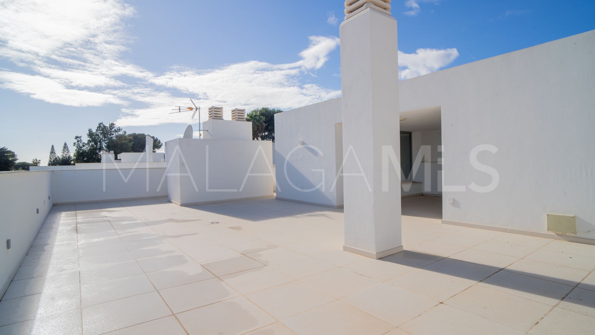 For sale villa in Loma de Casasola