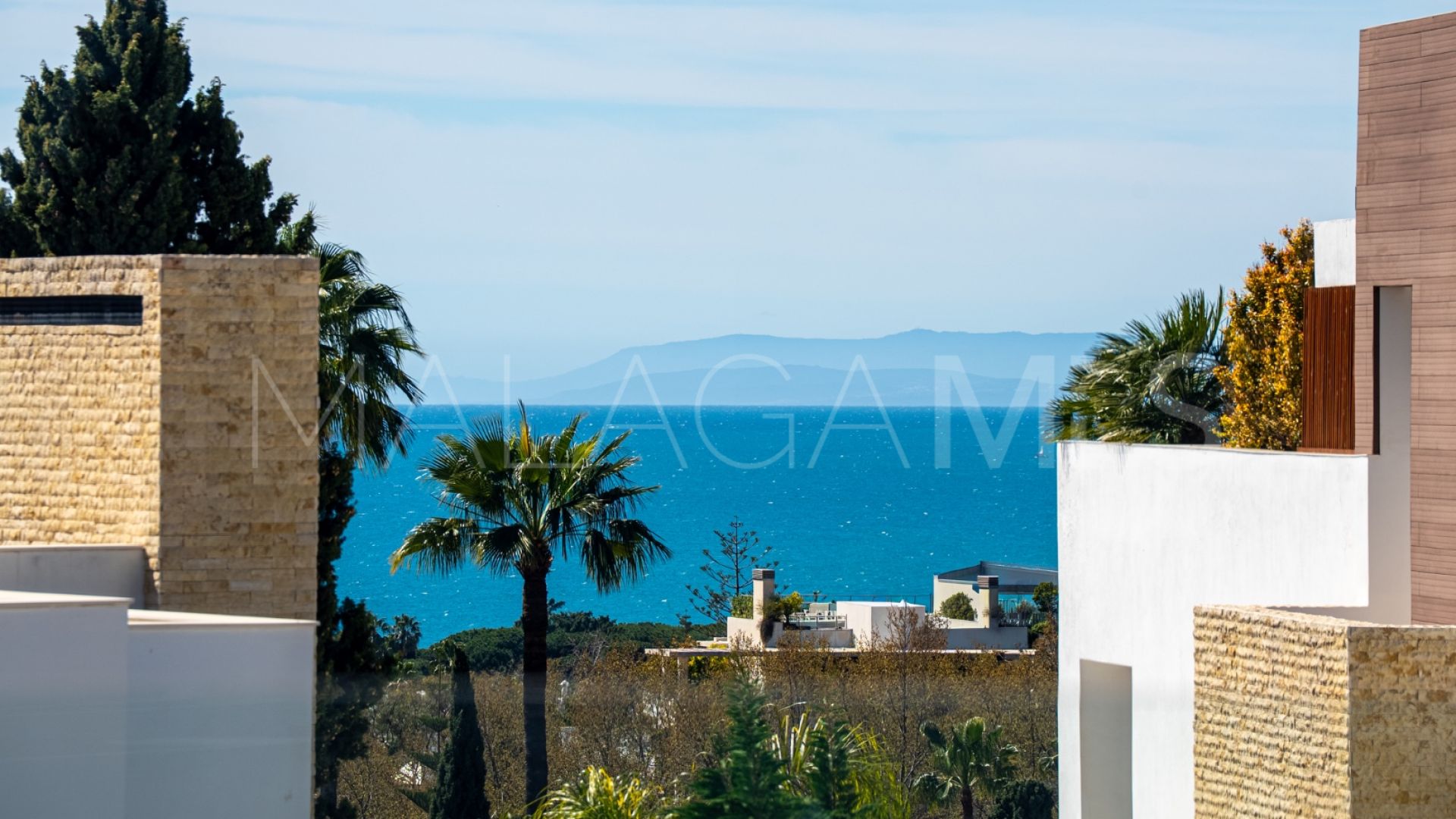 Villa for sale in Marbella Golden Mile with 4 bedrooms