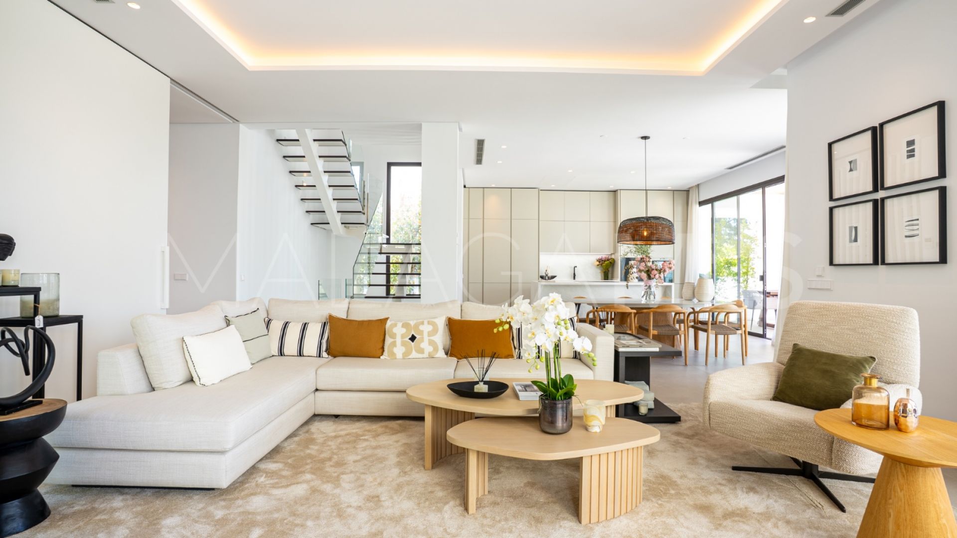 Villa for sale in Marbella Golden Mile with 4 bedrooms