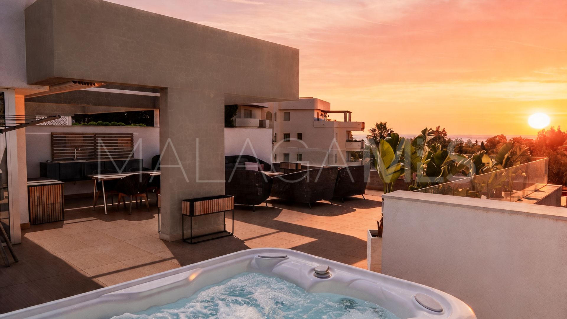 Duplex penthouse in Nueva Andalucia for sale