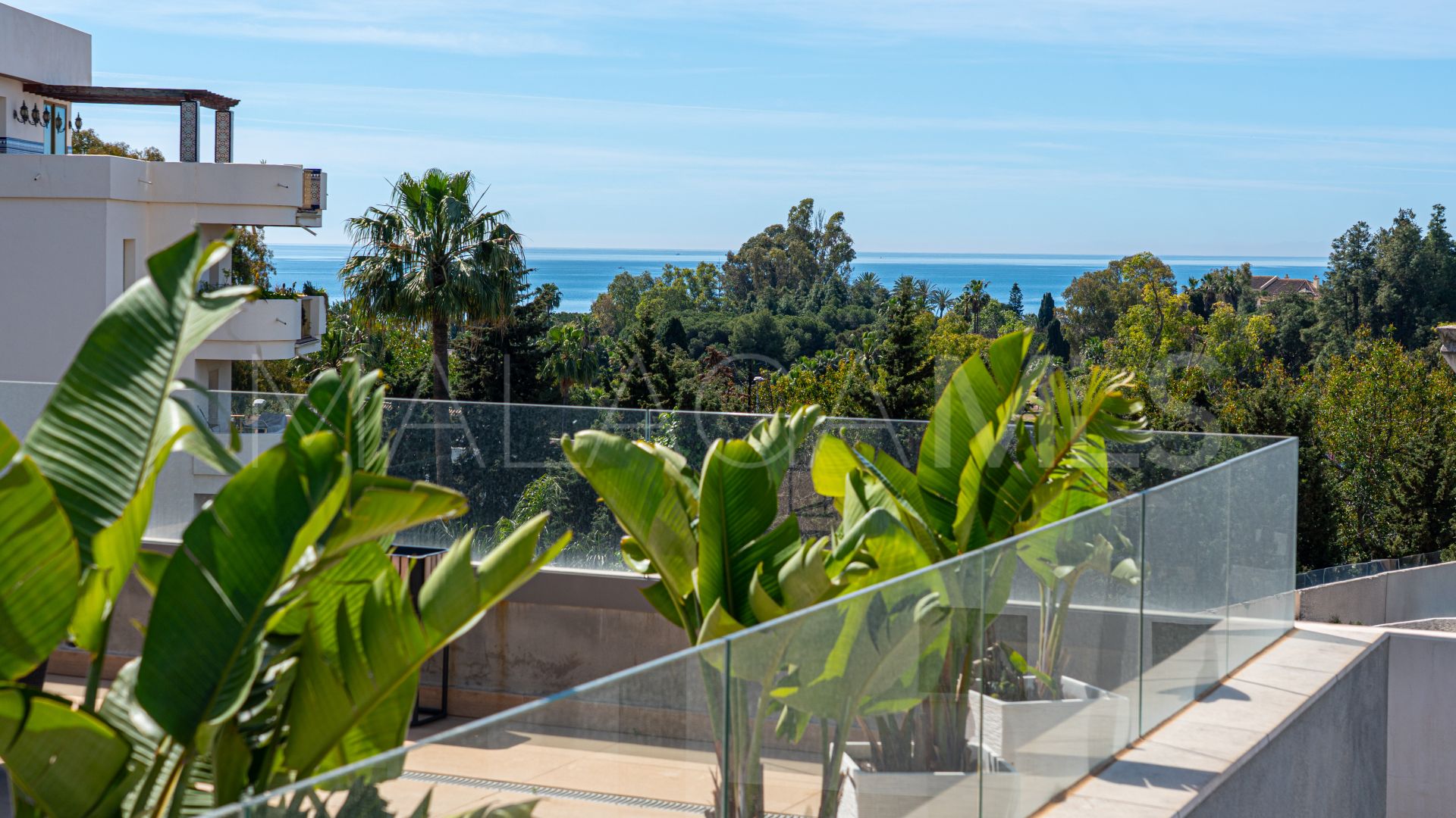 Duplex penthouse in Nueva Andalucia for sale