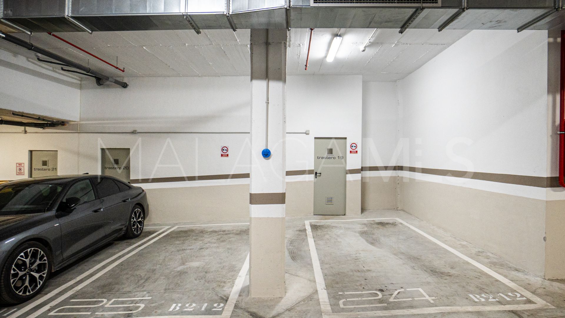 Duplex penthouse in Nueva Andalucia for sale