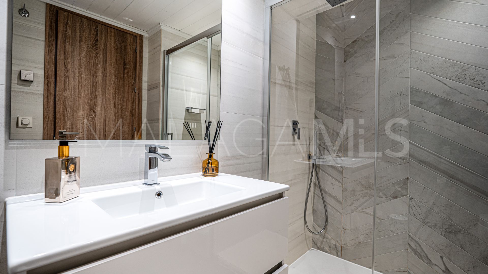 Duplex penthouse in Nueva Andalucia for sale