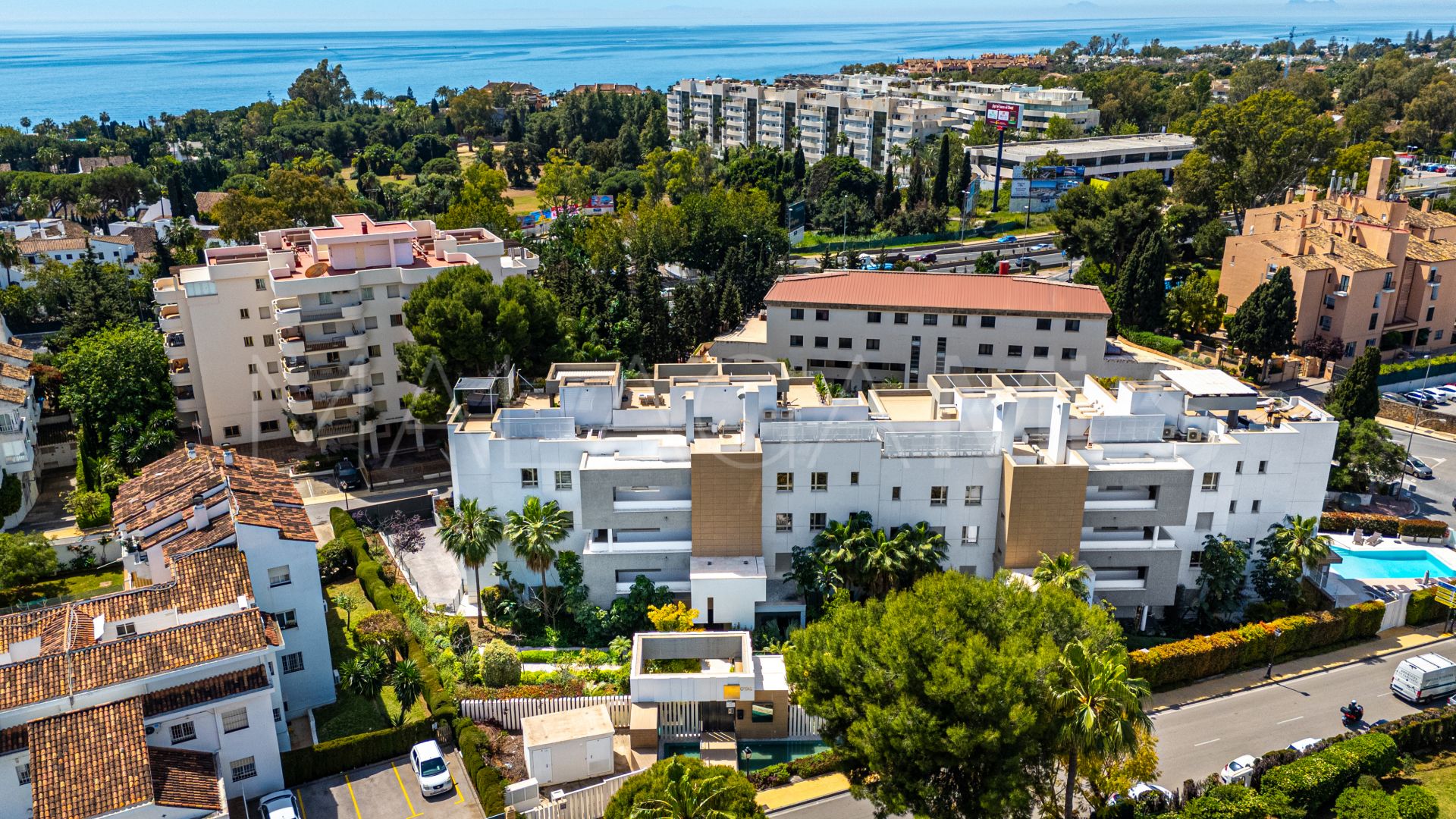 Duplex penthouse in Nueva Andalucia for sale