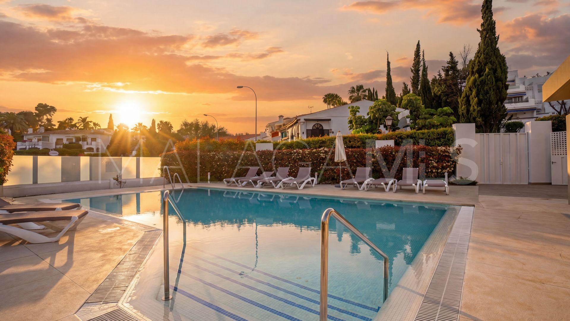 Duplex penthouse in Nueva Andalucia for sale