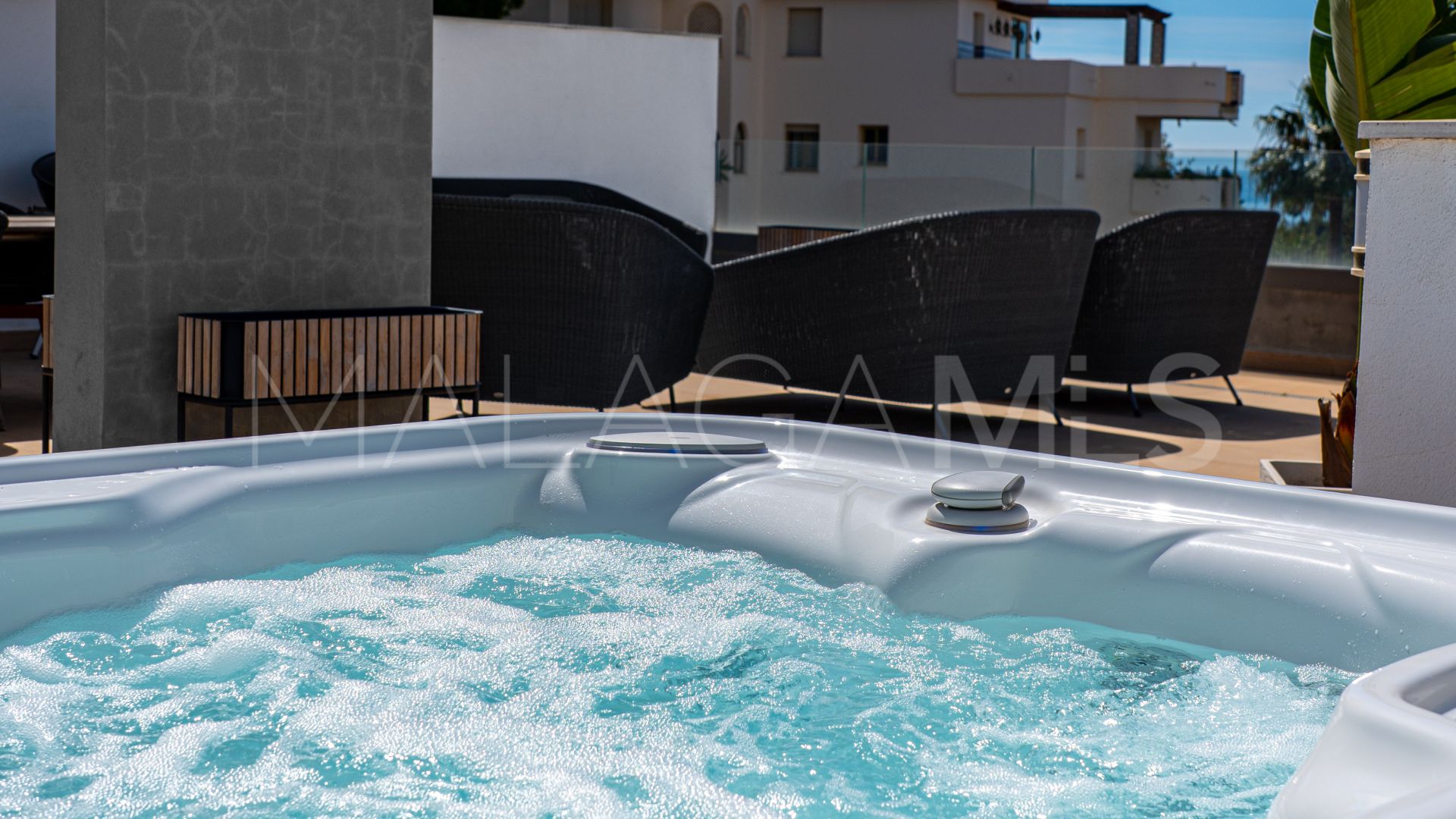 Duplex penthouse in Nueva Andalucia for sale