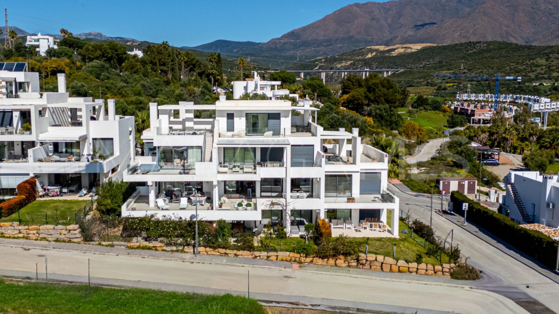 Lägenhet for sale in Estepona Golf