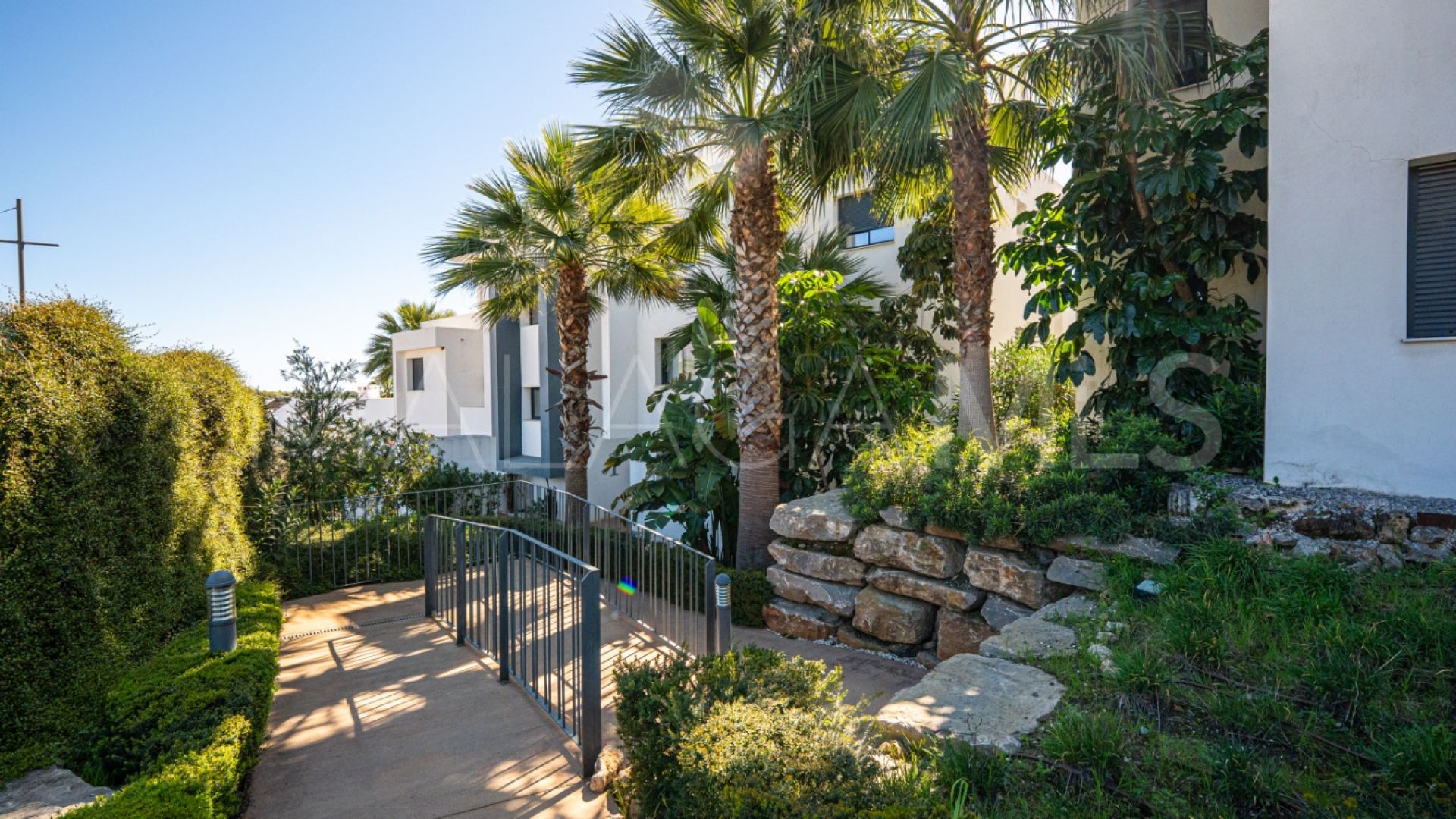 Lägenhet for sale in Estepona Golf