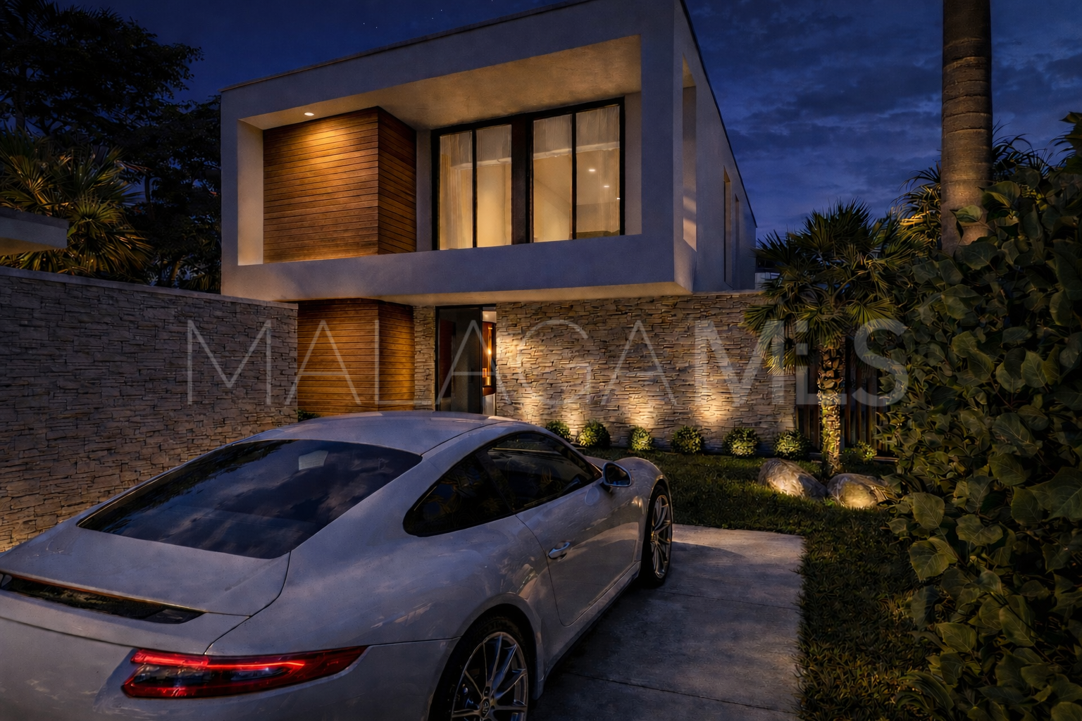 Buy villa with 3 bedrooms in Mijas Costa