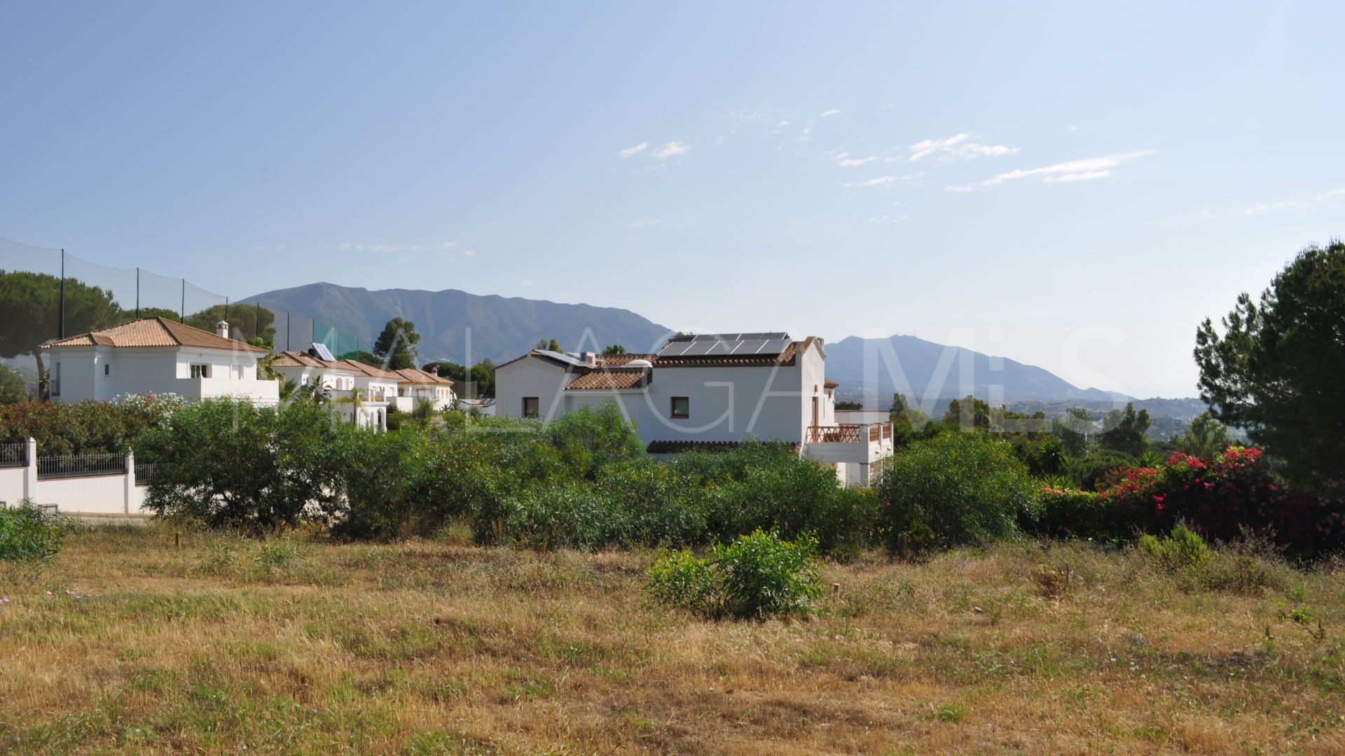 Buy villa with 3 bedrooms in Mijas Costa
