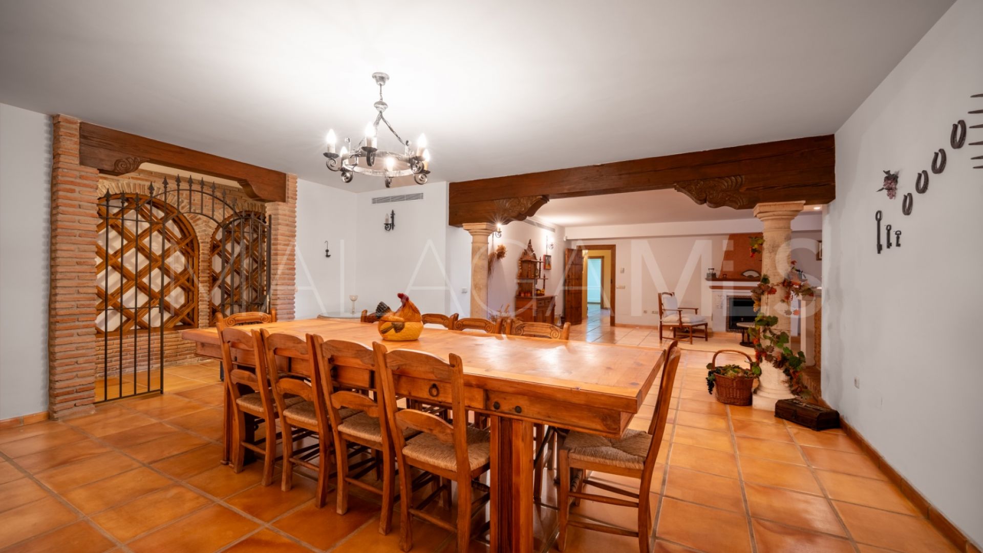 For sale 4 bedrooms villa in Altos Reales