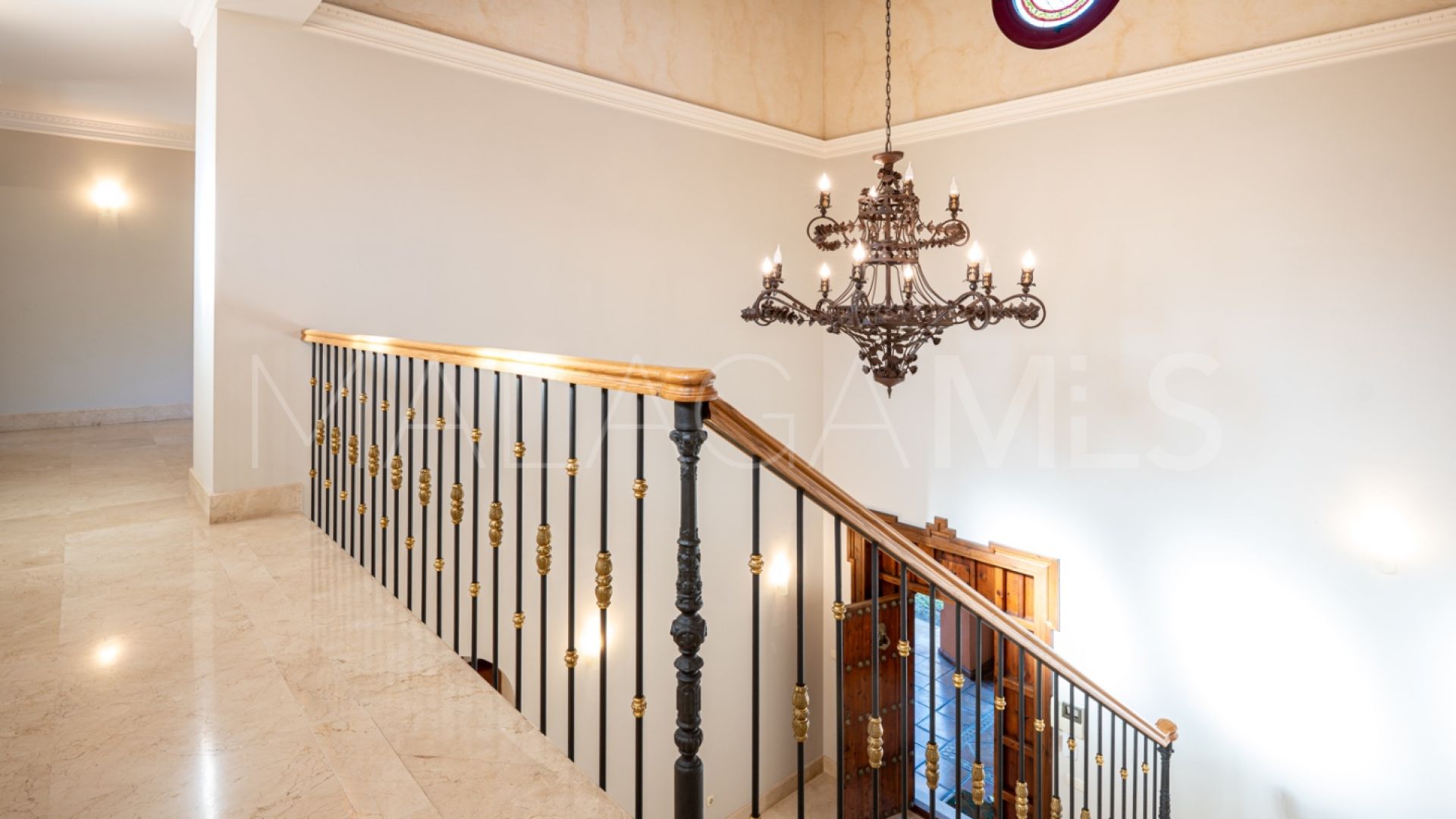 For sale 4 bedrooms villa in Altos Reales