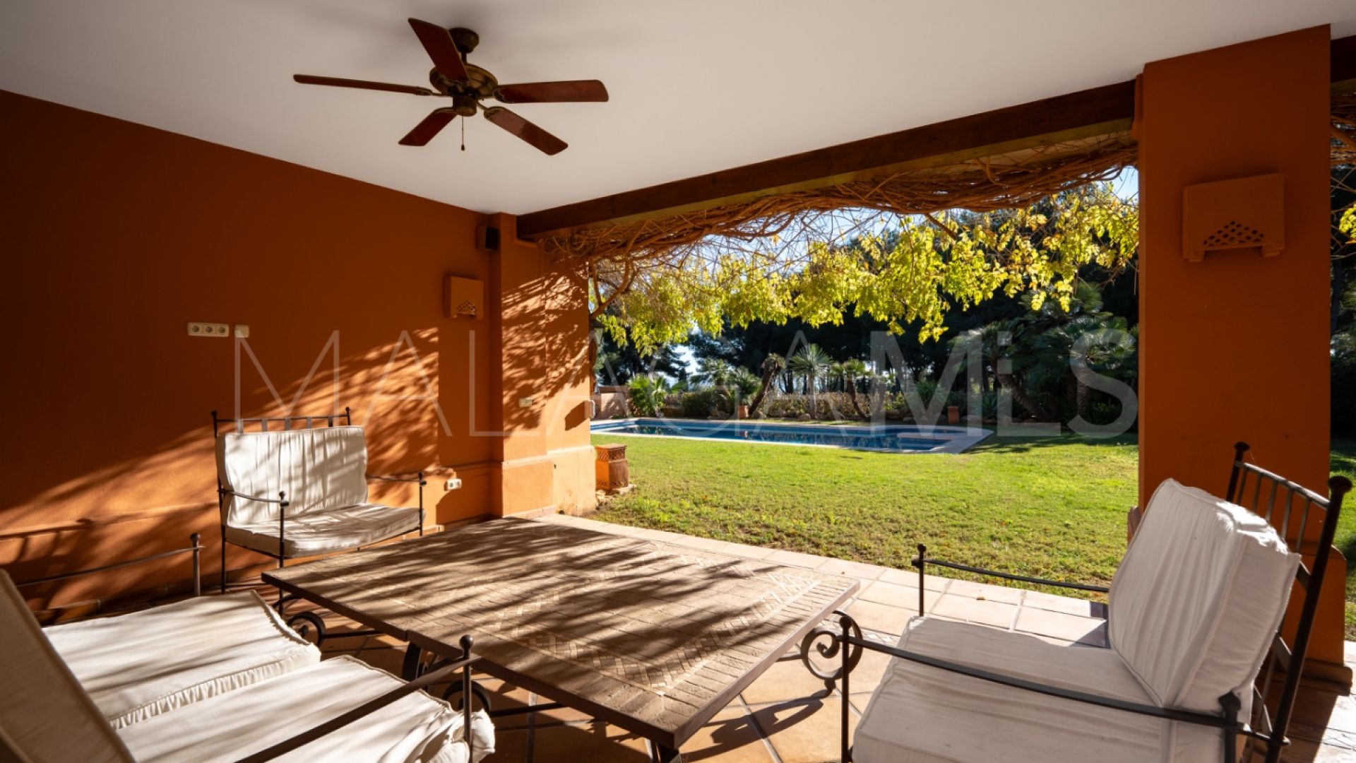 For sale 4 bedrooms villa in Altos Reales