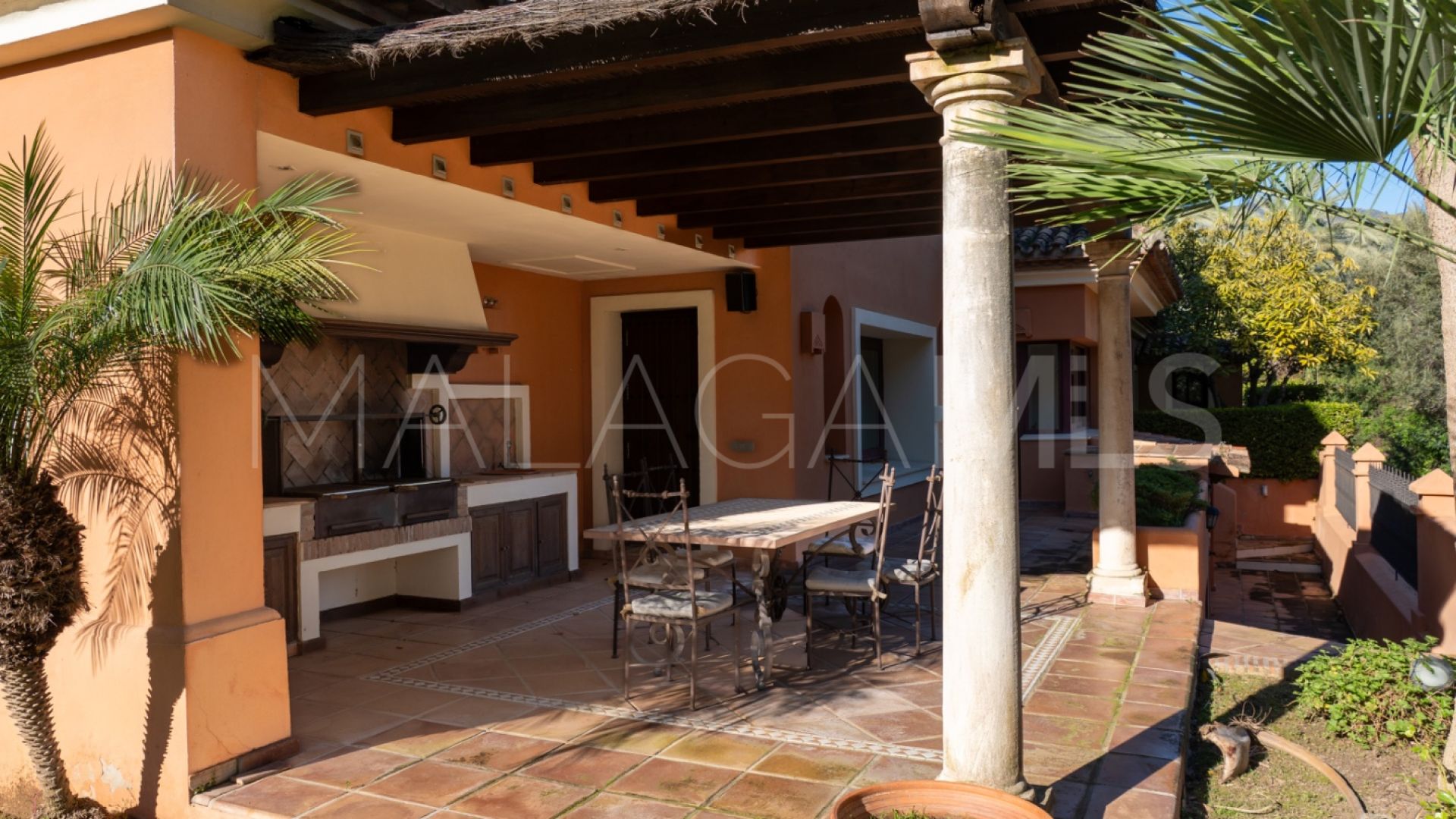 For sale 4 bedrooms villa in Altos Reales
