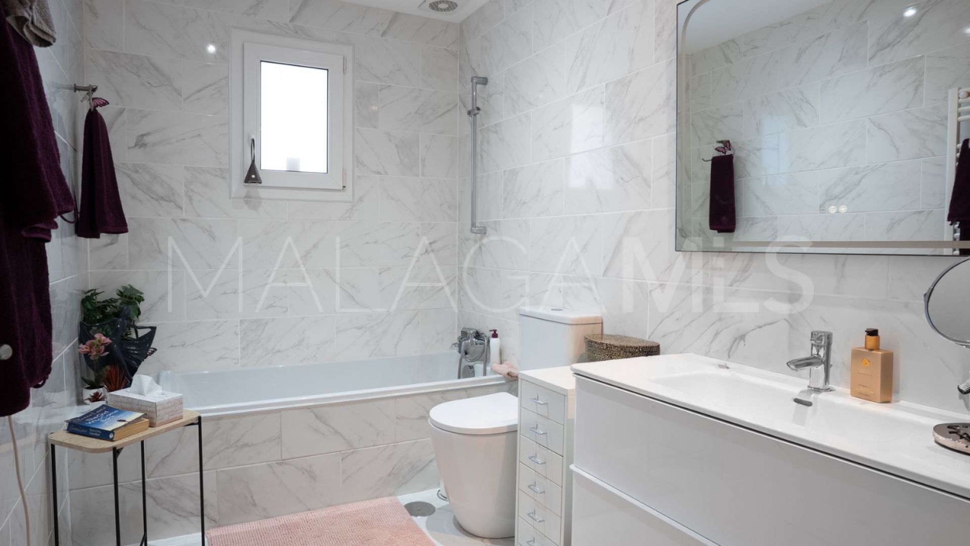 Villa for sale in Sierrezuela with 6 bedrooms