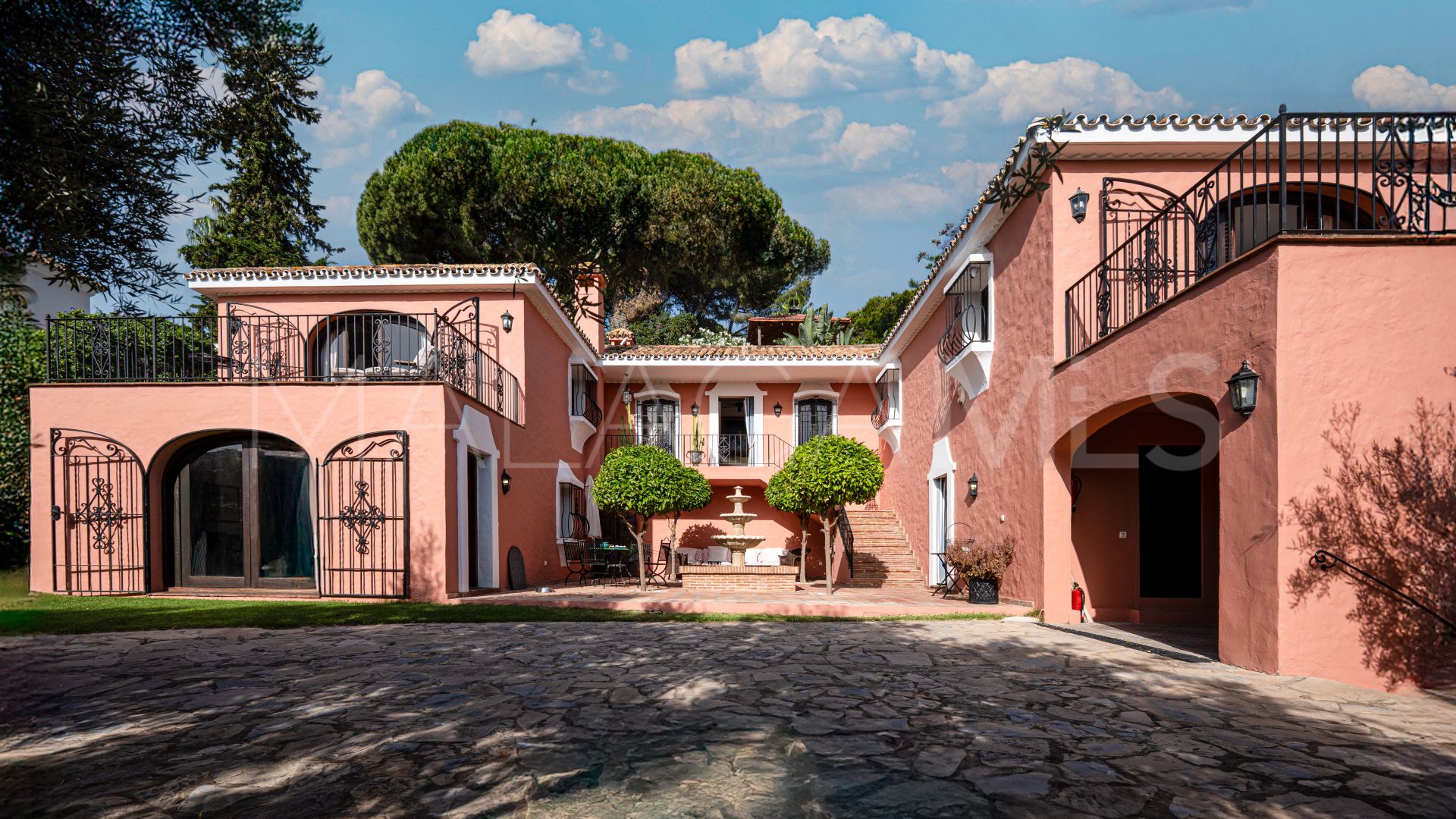 Villa for sale de 5 bedrooms in Las Brisas
