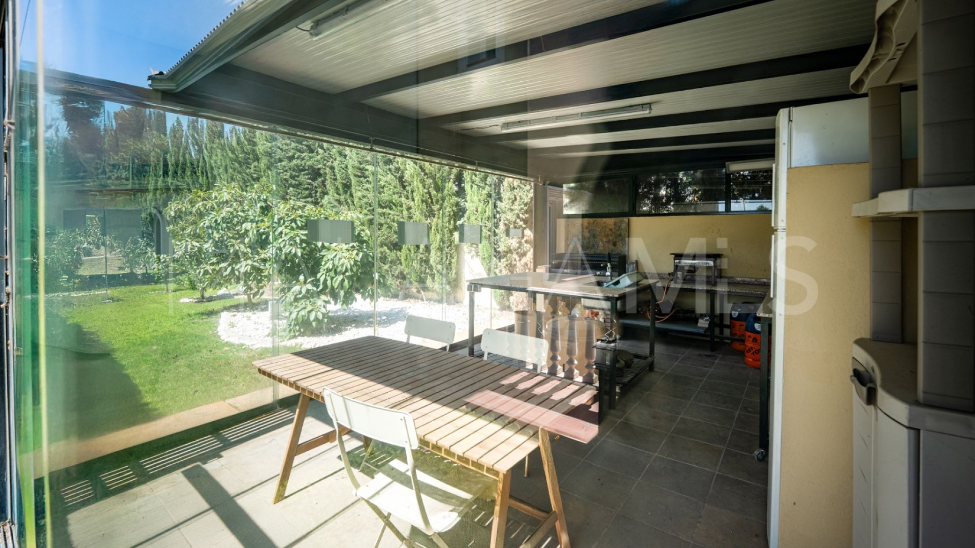 For sale Estepona 5 bedrooms villa
