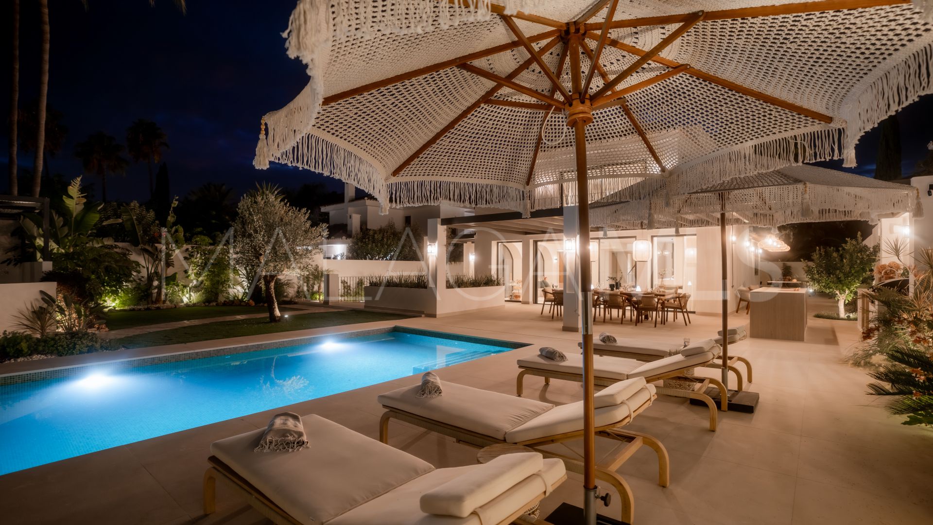 Villa for sale in Las Brisas