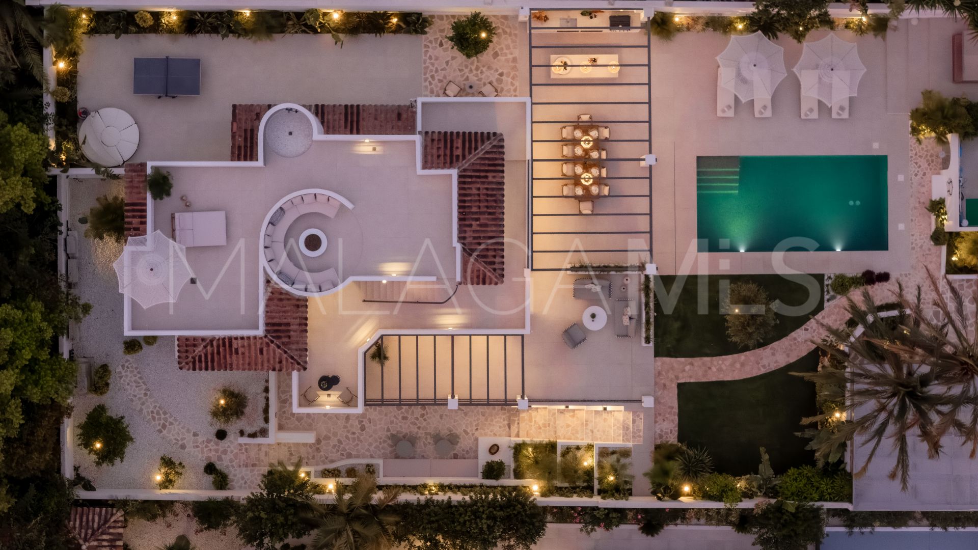 Villa for sale in Las Brisas