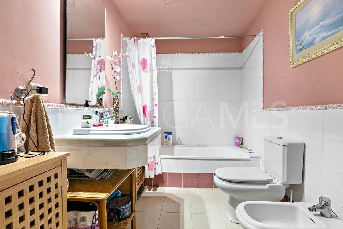 Apartamento de 2 bedrooms for sale in Guadalmina Alta