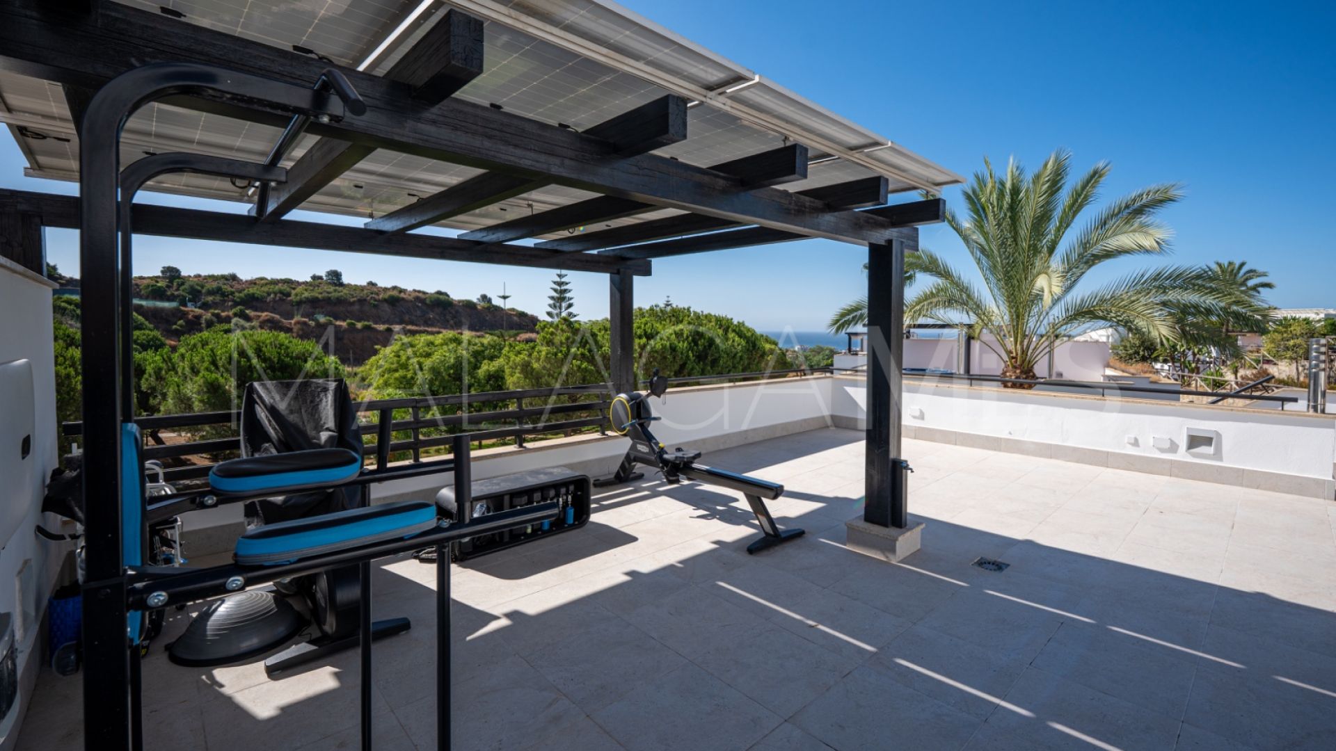 2 bedrooms town house in Marbella East for sale