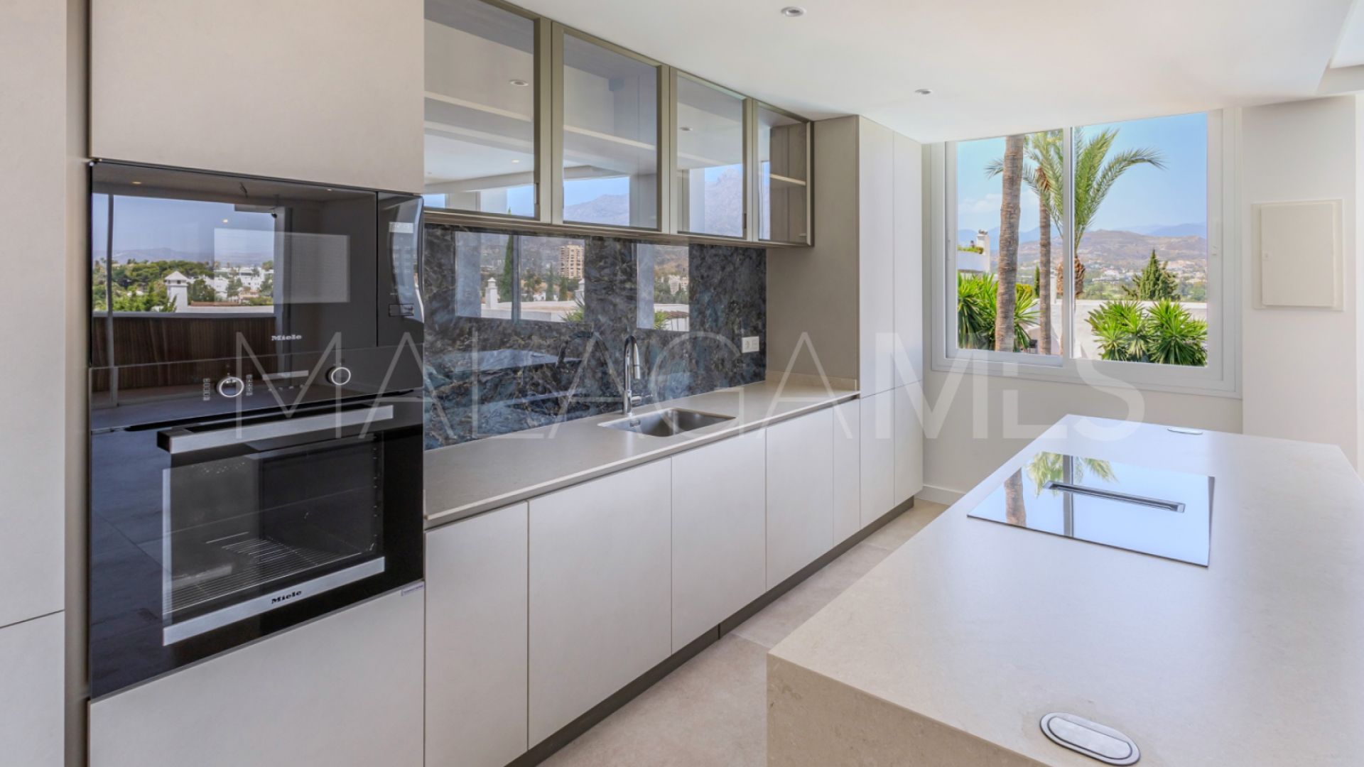 Wohnung for sale in Nueva Andalucia