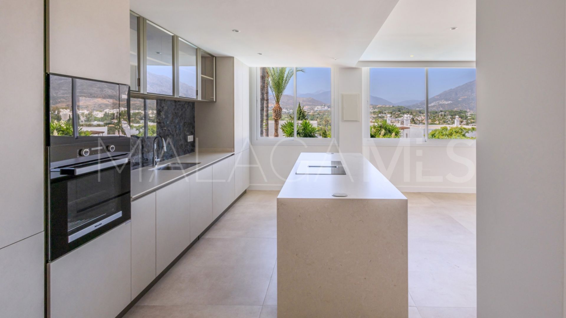 Wohnung for sale in Nueva Andalucia