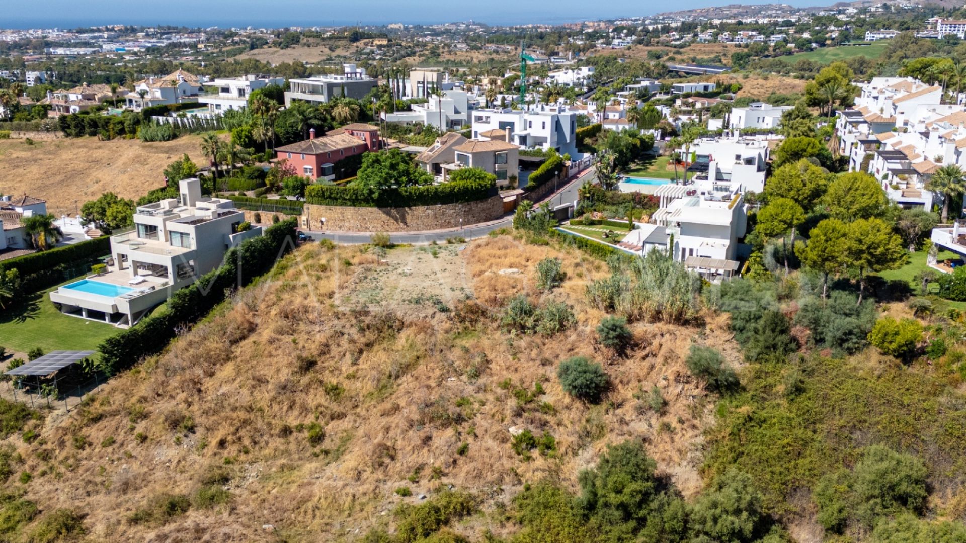 Tomt for sale in Nueva Andalucia