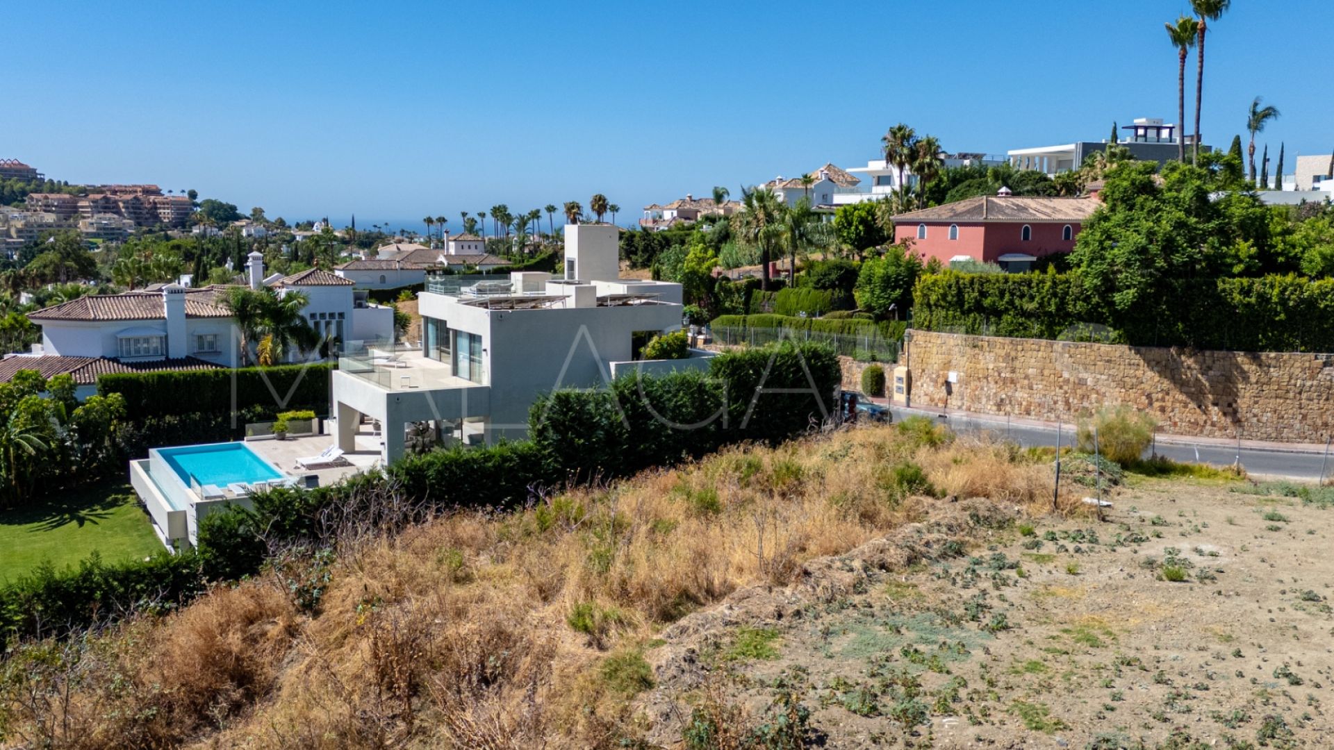 Tomt for sale in Nueva Andalucia