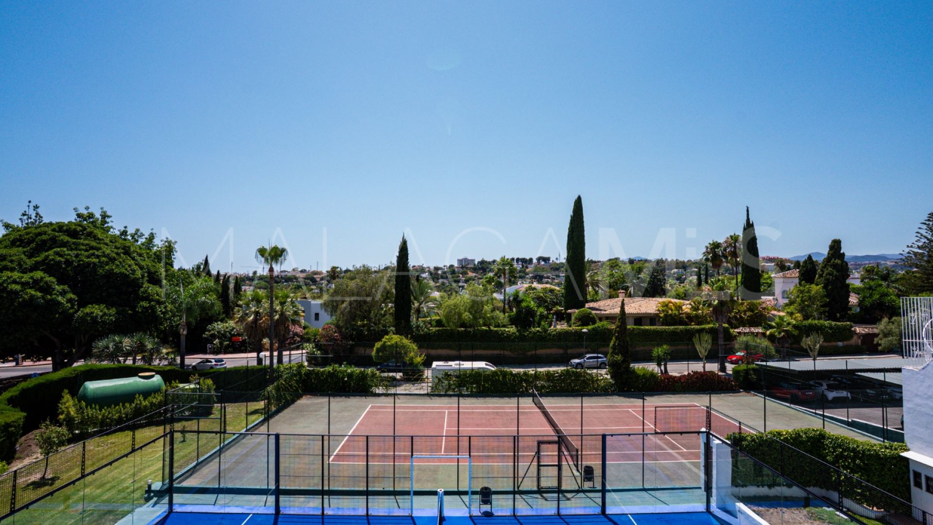 Tvåvånings takvåning for sale in Nueva Andalucia