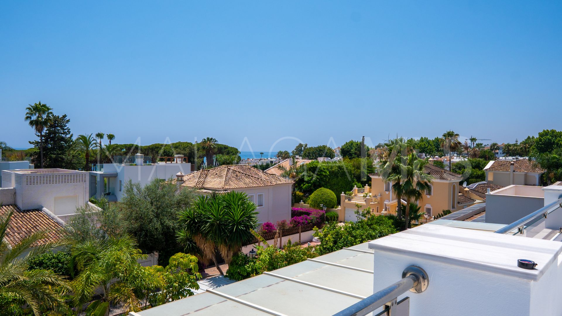 Villa for sale in Marbella Ciudad with 4 bedrooms