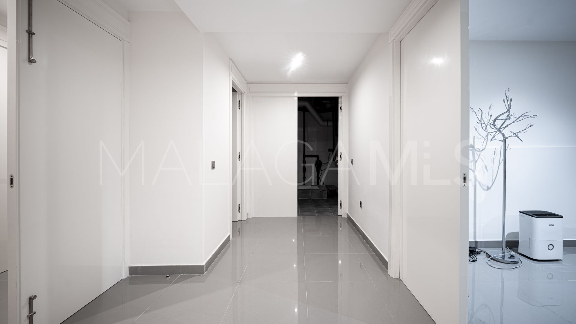 Villa for sale in Marbella Ciudad with 4 bedrooms