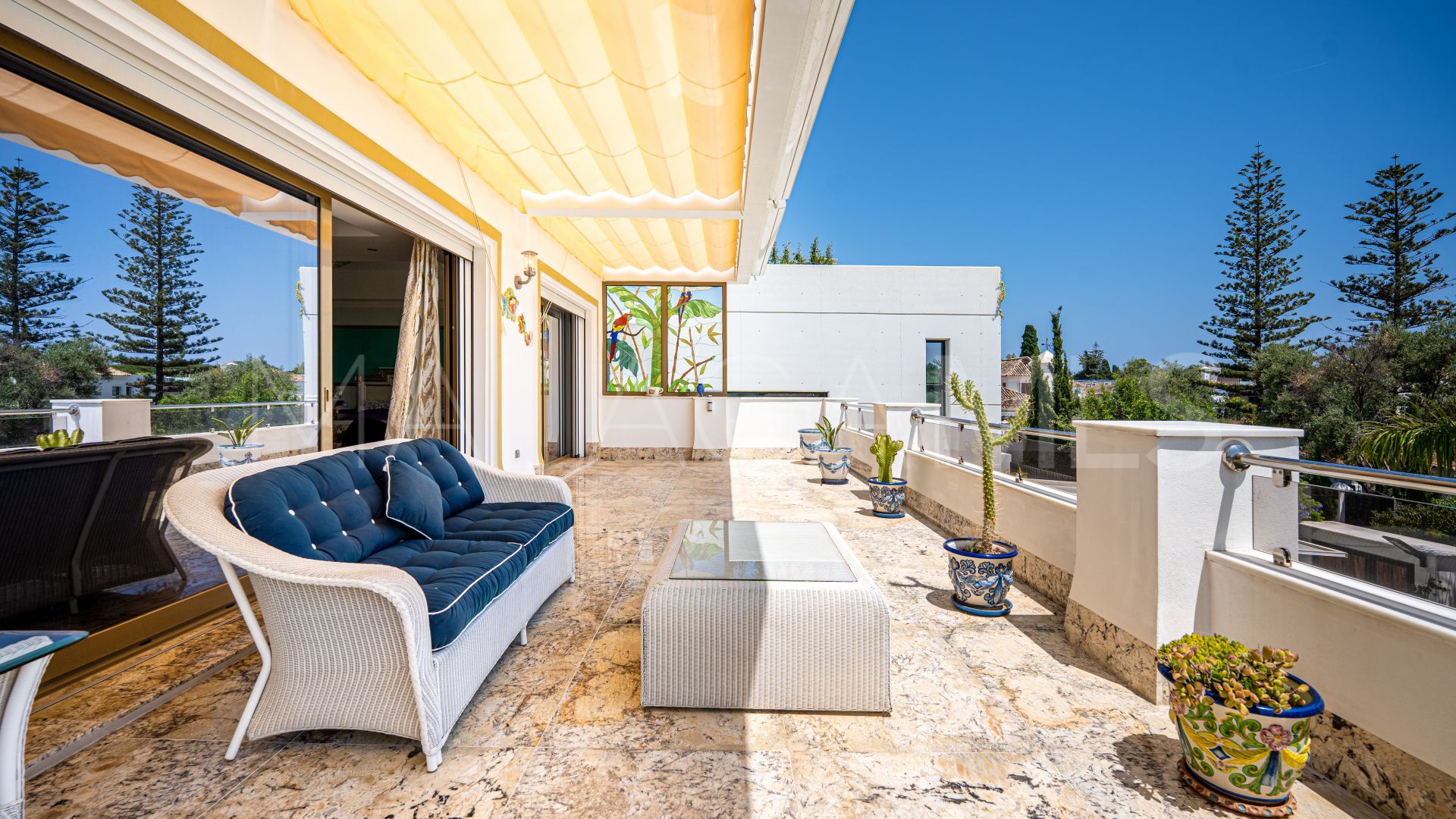 Villa for sale in Marbella Ciudad with 4 bedrooms