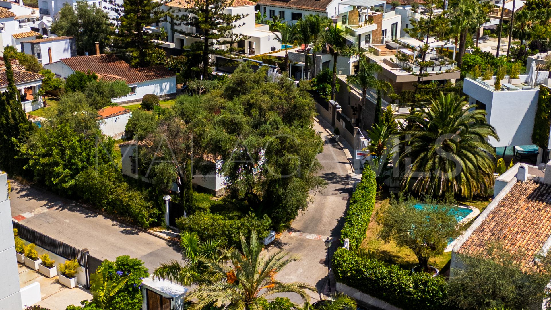 Villa for sale in Marbella Ciudad with 4 bedrooms