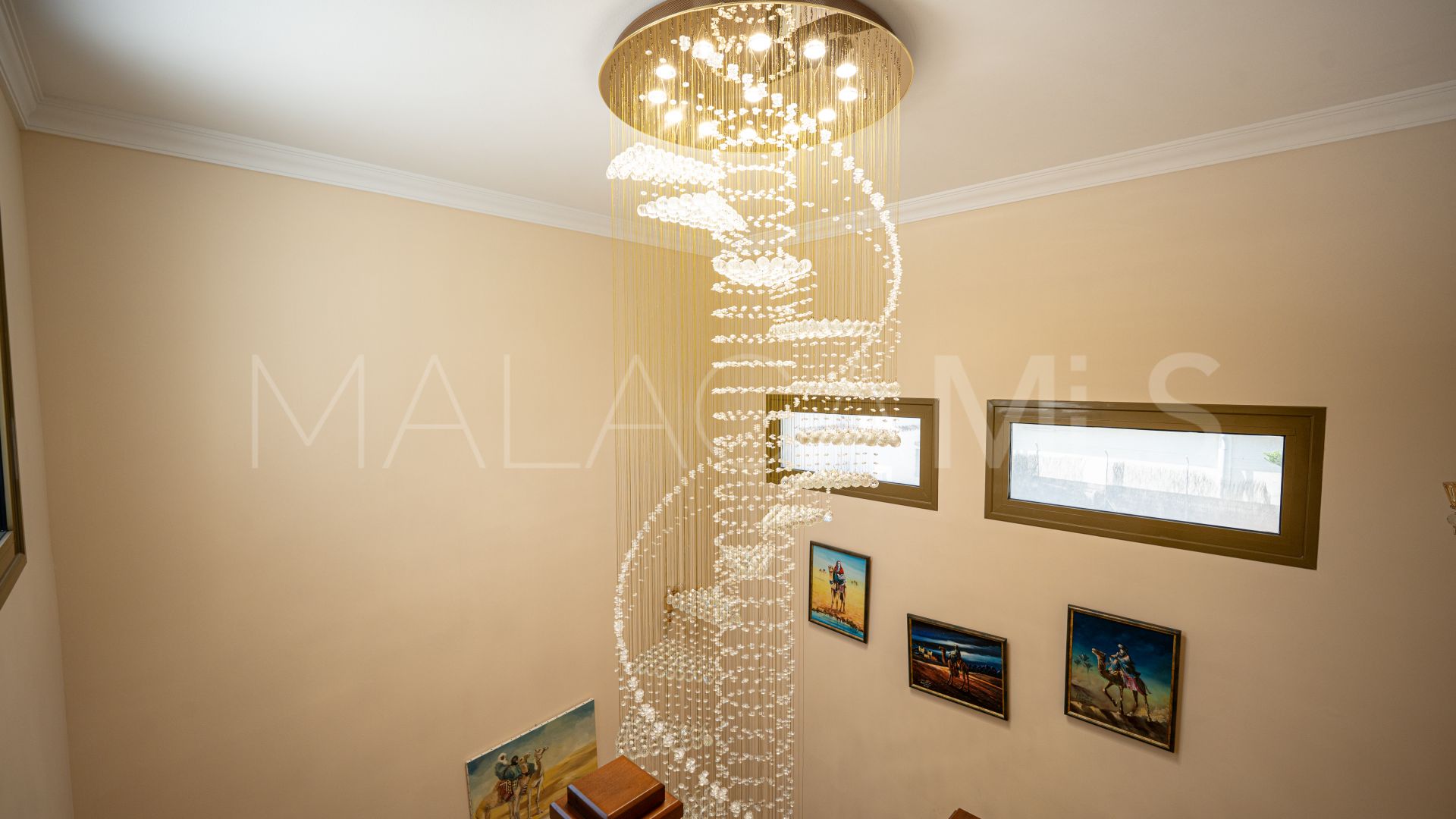 Villa for sale in Marbella Ciudad with 4 bedrooms