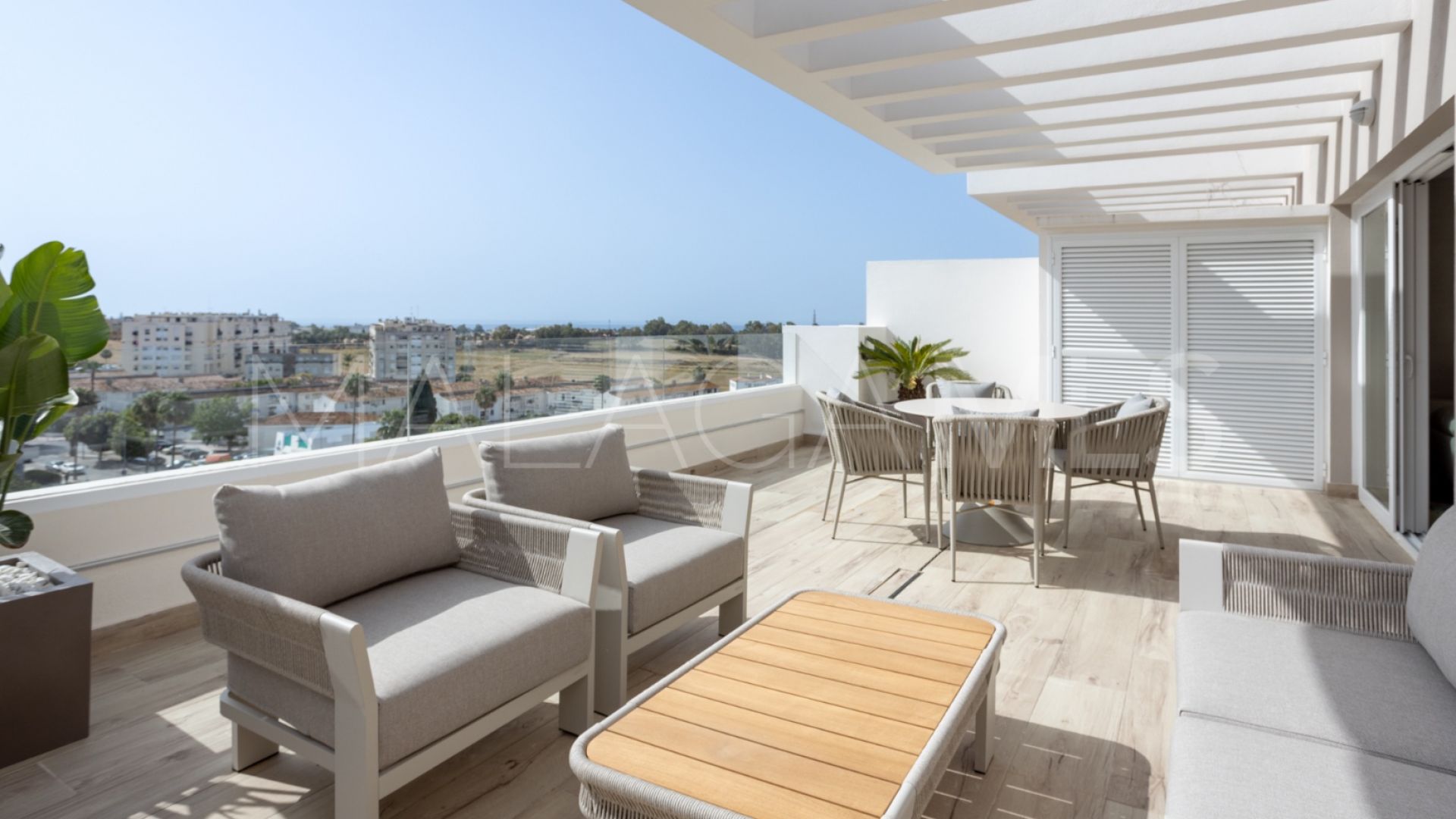 Lägenhet for sale in Nueva Andalucia