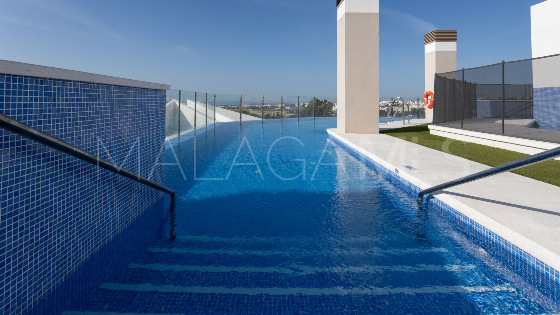 Lägenhet for sale in Nueva Andalucia