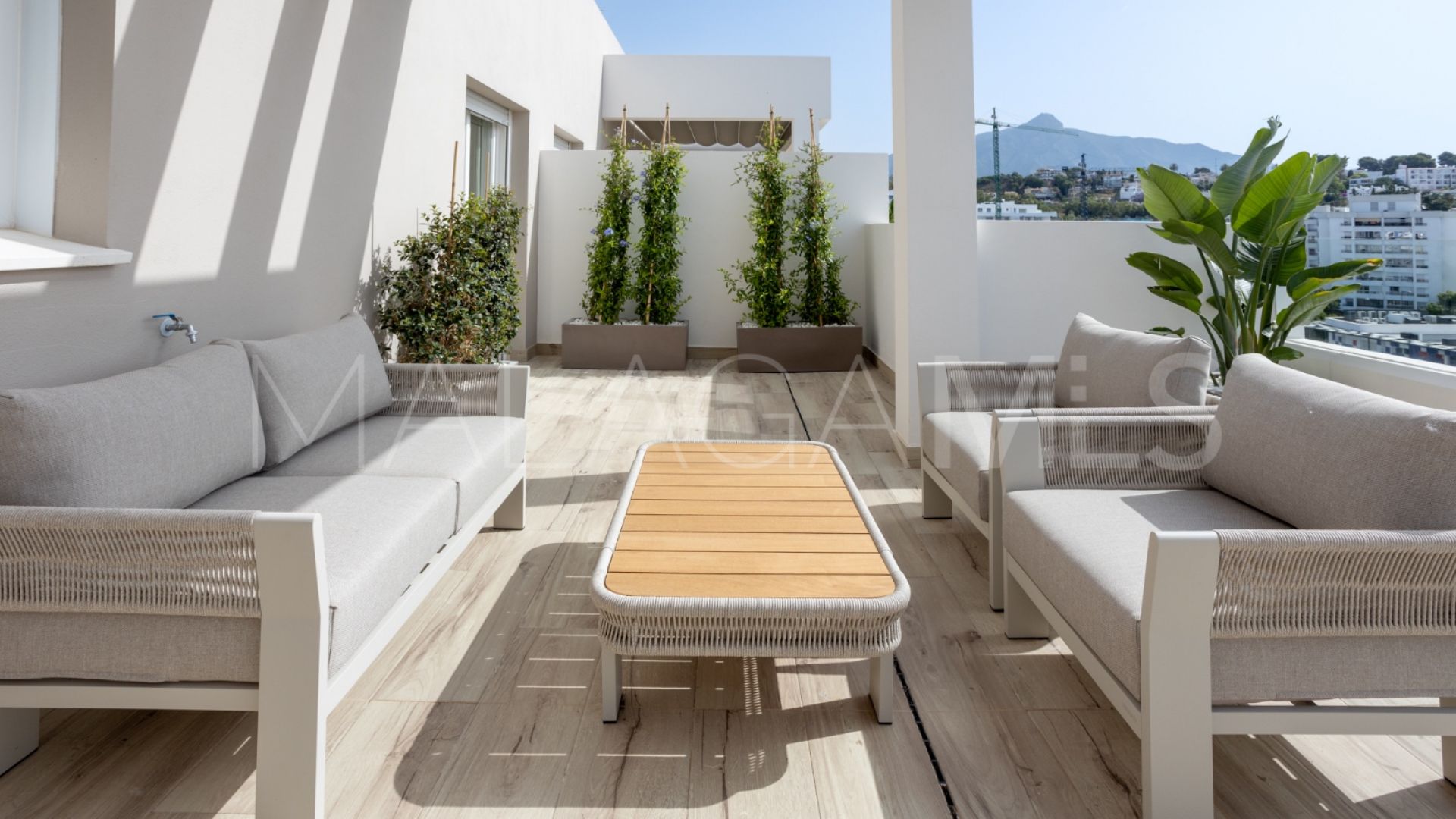 Lägenhet for sale in Nueva Andalucia