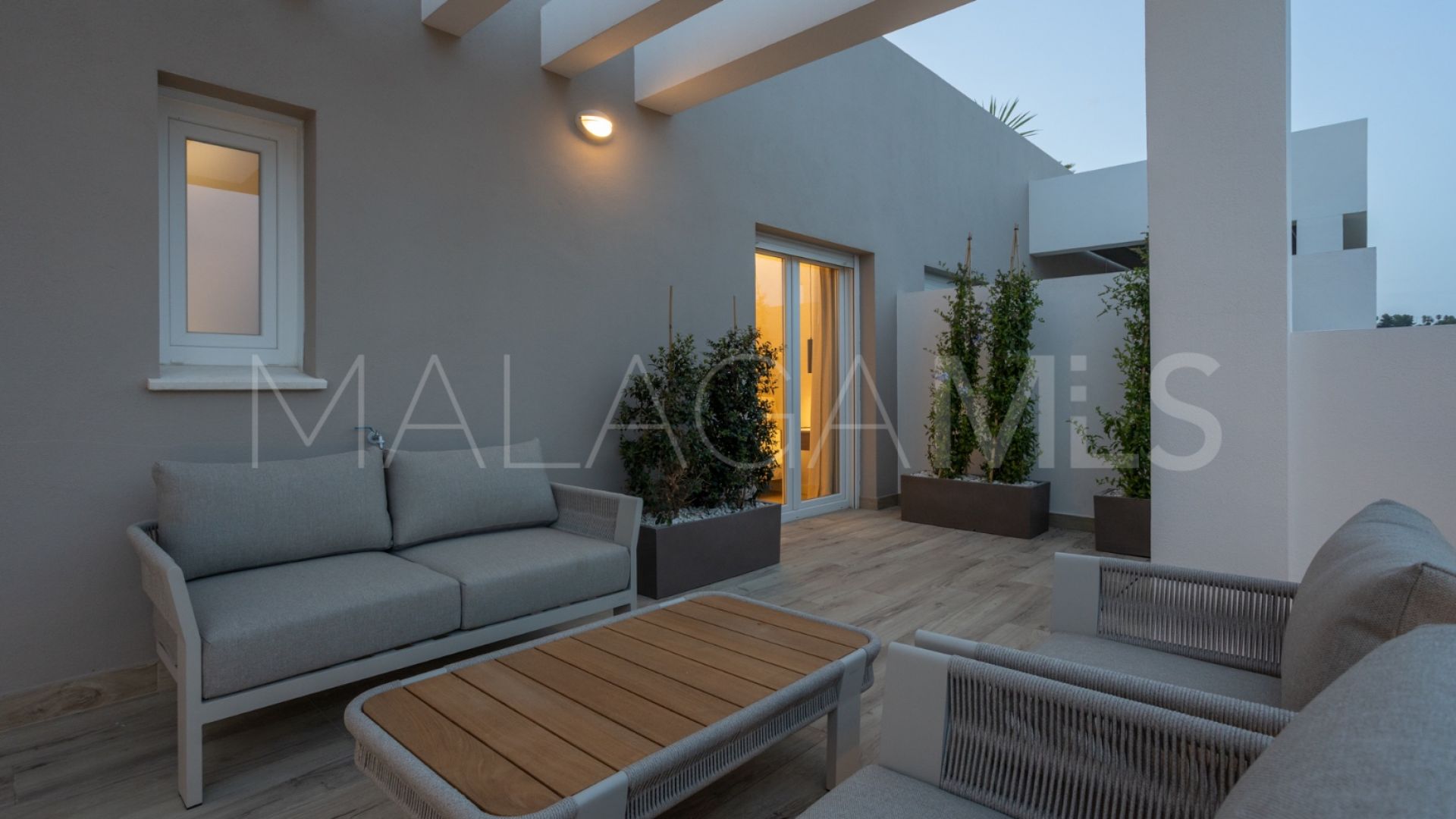 Lägenhet for sale in Nueva Andalucia