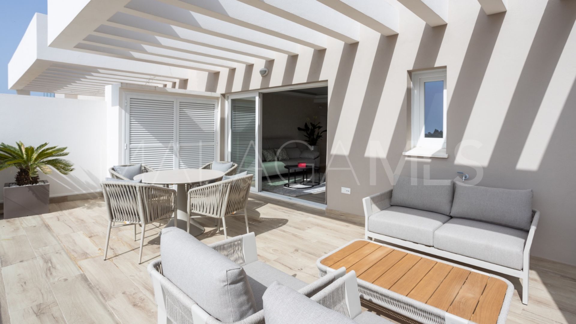 Lägenhet for sale in Nueva Andalucia