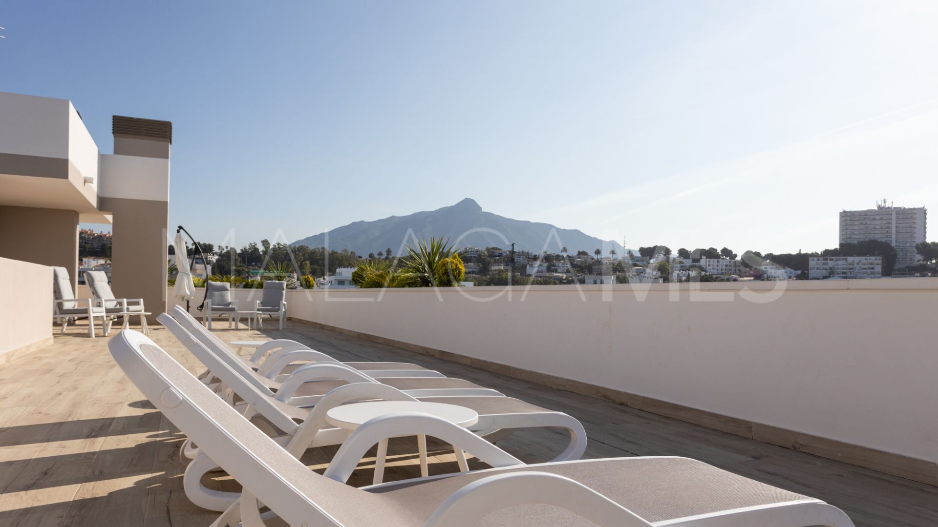 Lägenhet for sale in Nueva Andalucia