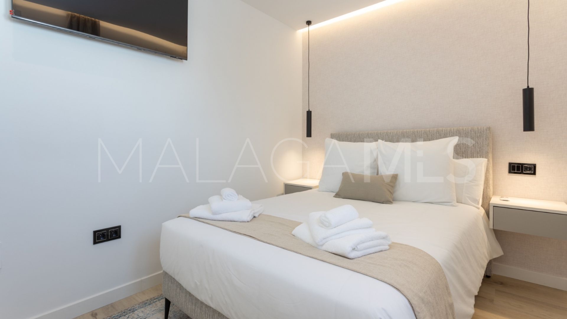 4 bedrooms apartment for sale in Nueva Andalucia