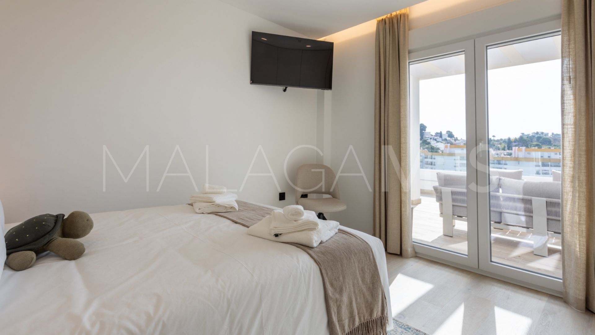 4 bedrooms apartment for sale in Nueva Andalucia