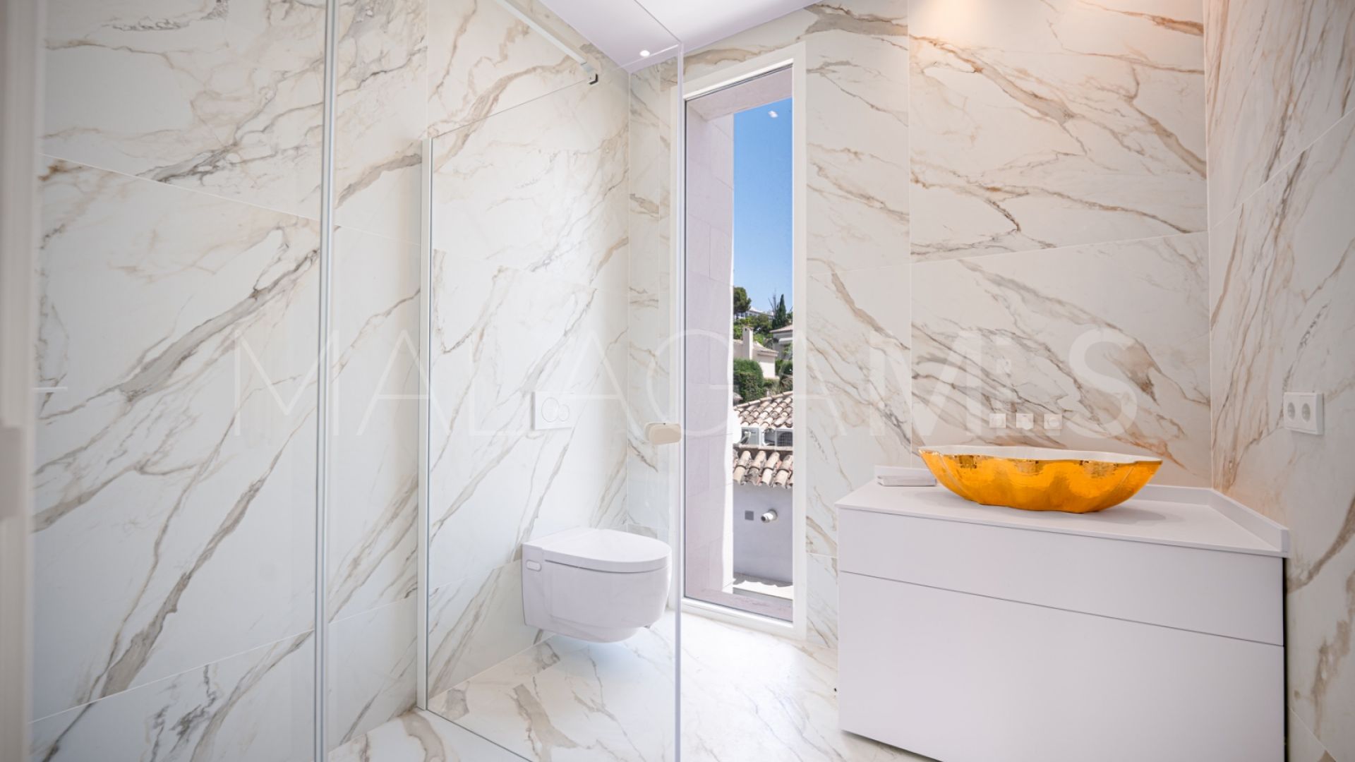 4 bedrooms villa in Marbella East for sale