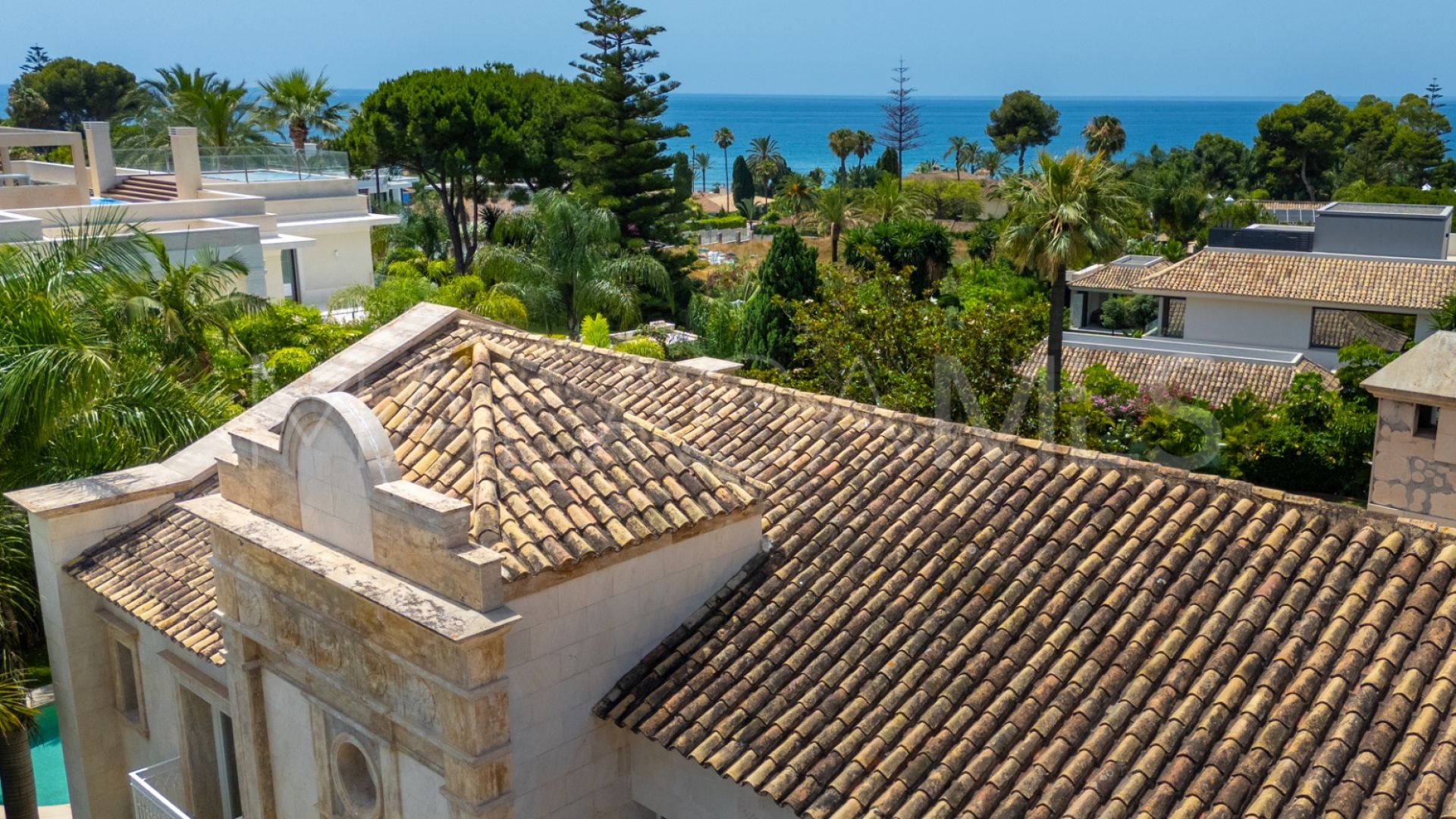4 bedrooms villa in Marbella East for sale