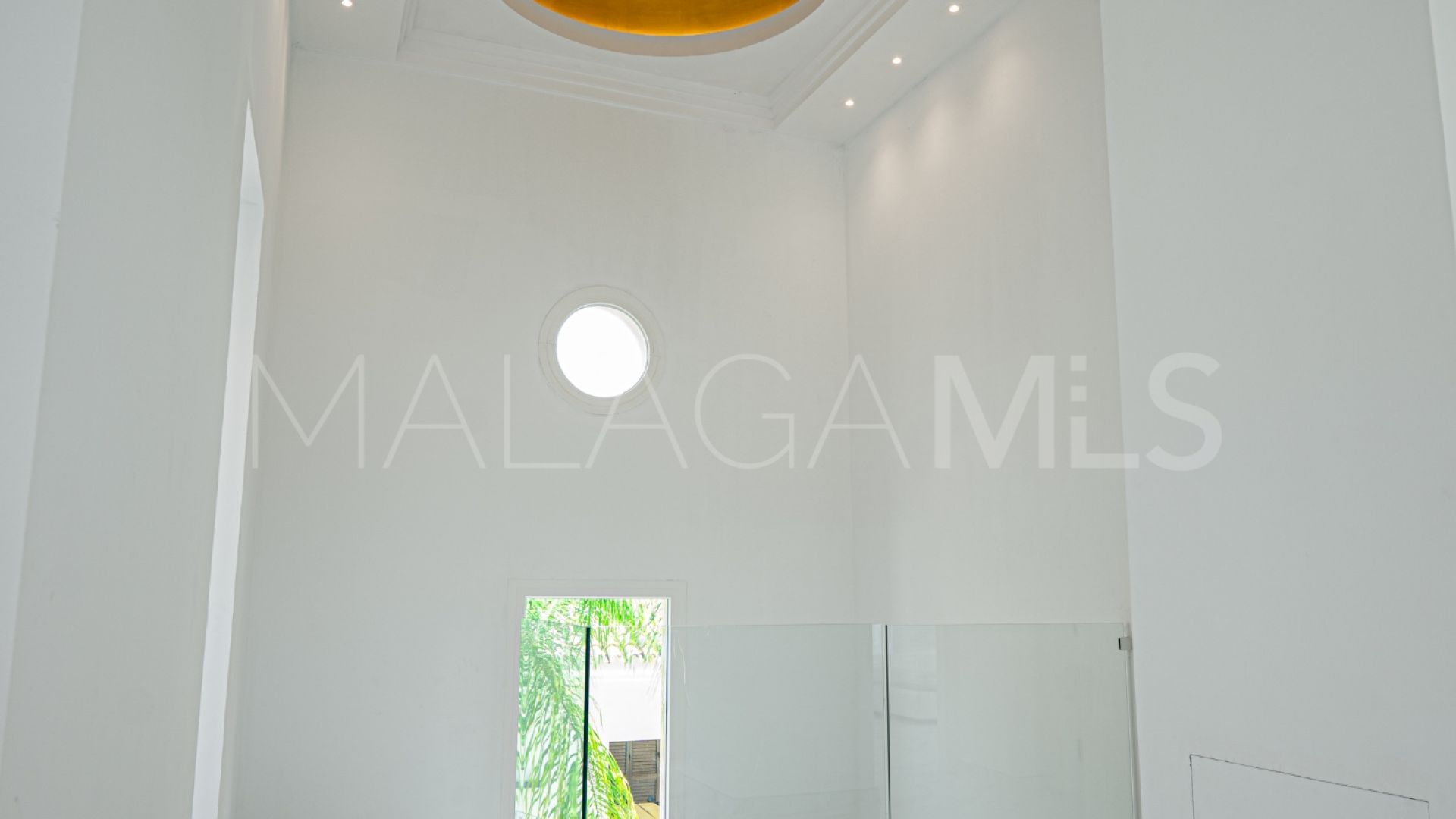 4 bedrooms villa in Marbella East for sale
