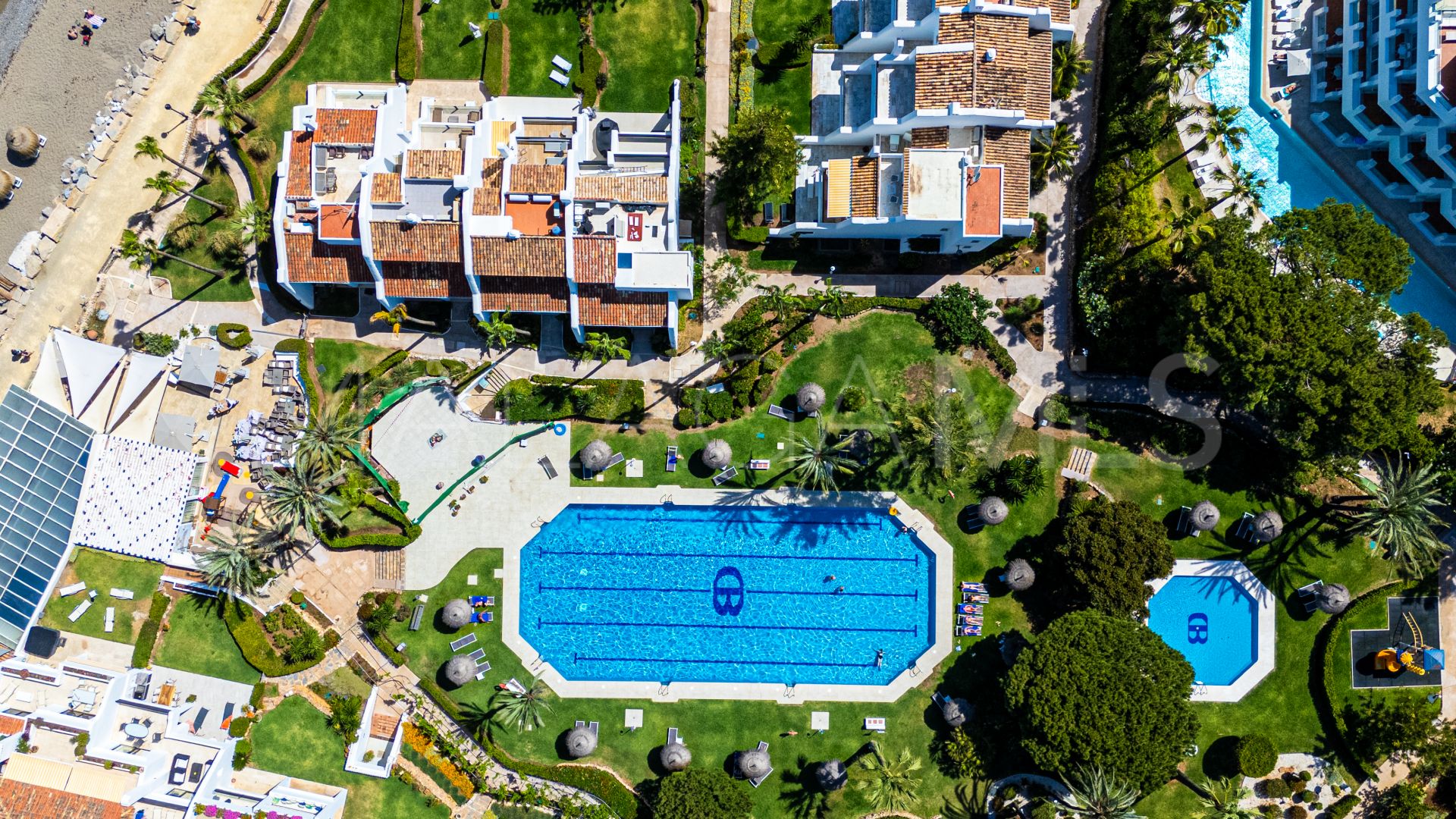 Maison de ville for sale in Beach Side Golden Mile