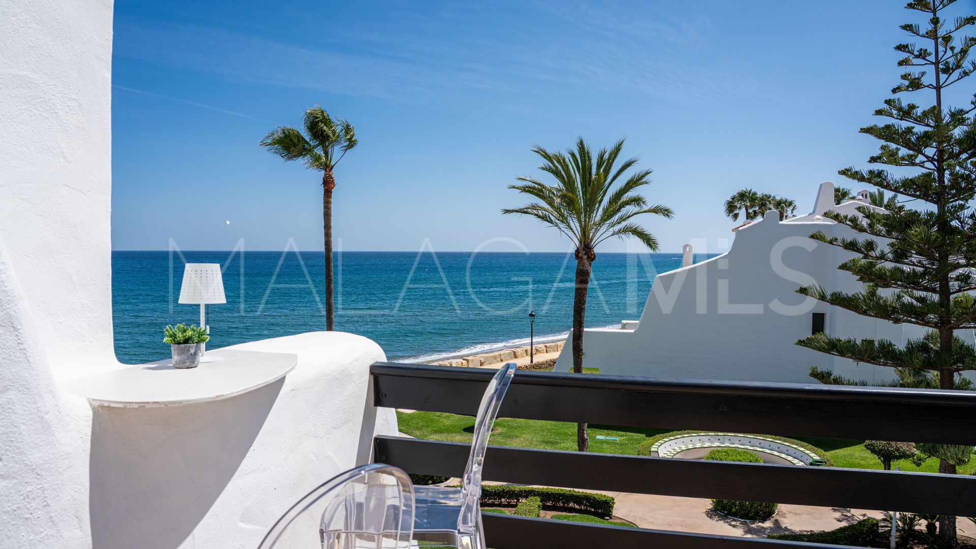 Maison de ville for sale in Beach Side Golden Mile