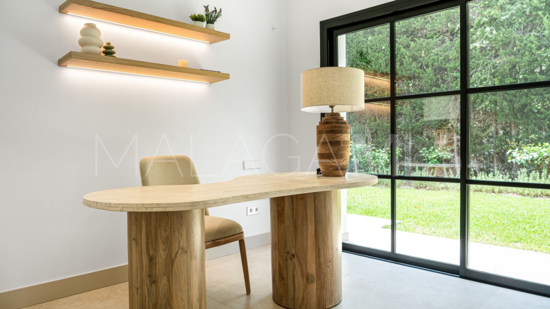 Villa for sale in Benahavis