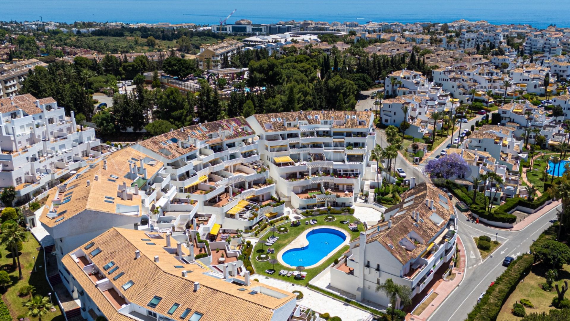 2 bedrooms Nueva Andalucia apartment for sale